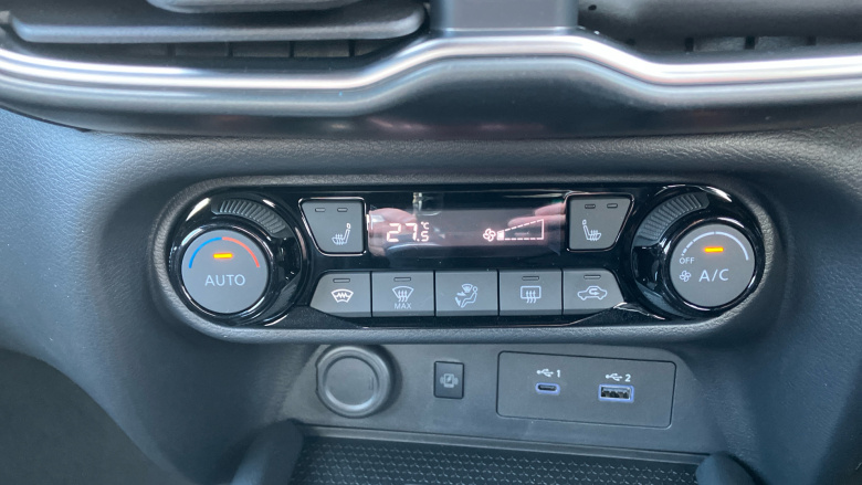 Nissan Juke 1.0 DiG-T N-Connecta 5dr Petrol Hatchback